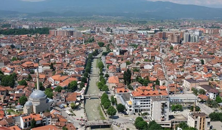 Kosova'da 28 Şubatçıları aratmayan karar