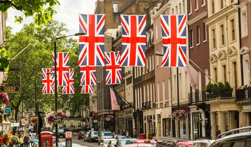 İngiltere Rus tehdidine karşı ayırdığı parayı kıstı