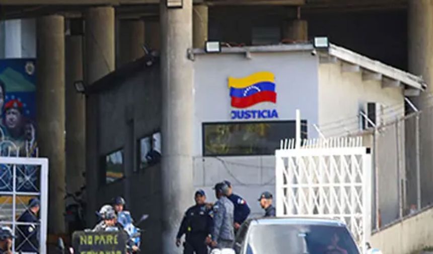 Venezuela'da siyasi tutuklular serbest bırakılıyor