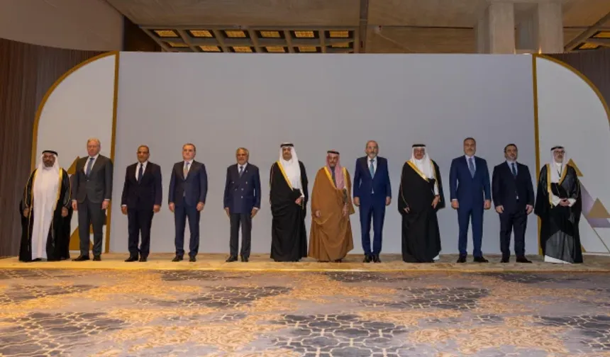 Riyad'daki toplantıda İran kınandı, savaşı başlatanlar kınanmadı