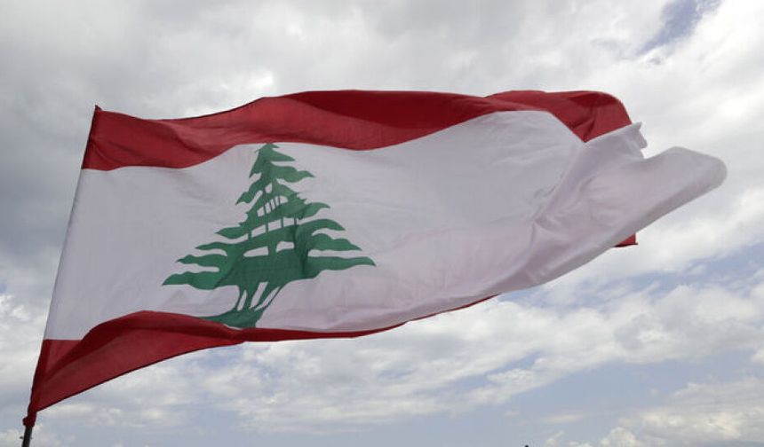 Lübnan, İran Büyükelçisini istenmeyen kişi ilan etti