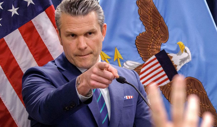 Trump'ın savaş ekibi sıkıştıkça şaşırıyor: Foto muhabirlere yasak getirdiler