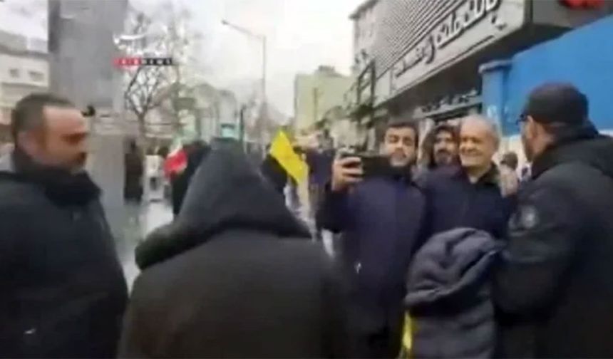 İran Cumhurbaşkanı meydanlara indi