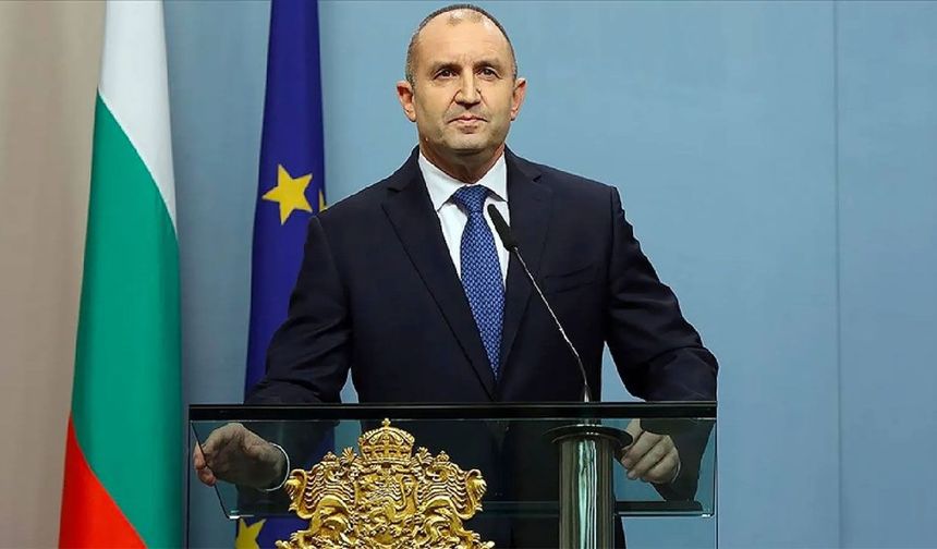 Bulgaristan seçimlerini Rumen Radev’in koalisyonu kazandı