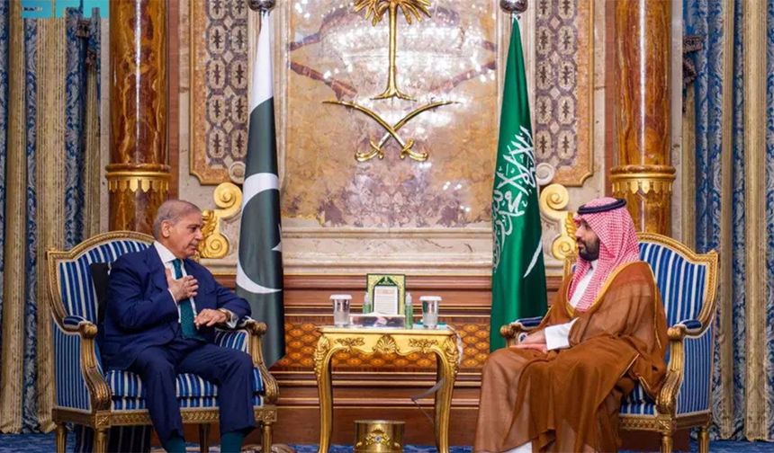 Pakistan arabuluculuk çabalarını artırdı