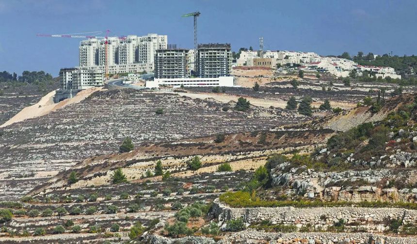 İsrailli gasıplar Ramallah’taki köy arazilerinin neredeyse tamamını ele geçirdi