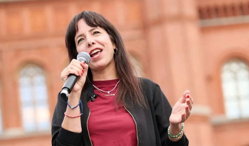 Almanya'da solcu Türk Elif Eralp'ın Başbakanlık seçim zaferi tartışılıyor