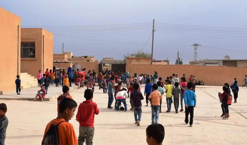 Suriye müfredatından Türkçe çıkarıldı iddiası: Zaten yoktu