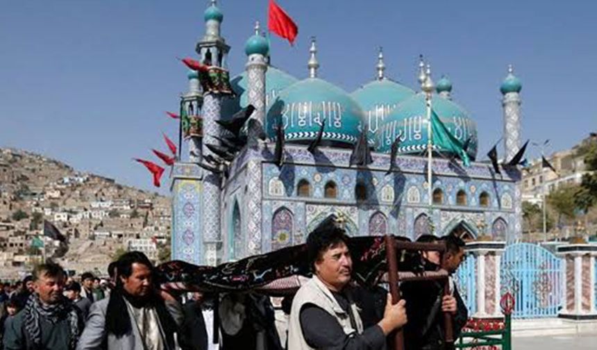 Taliban, İran bağlantılı Şii merkezini kapattı