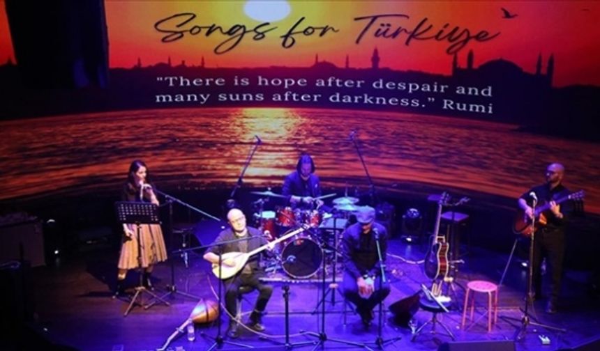 Pekin'de depremzedeler için "Şarkılar Türkiye İçin" konseri