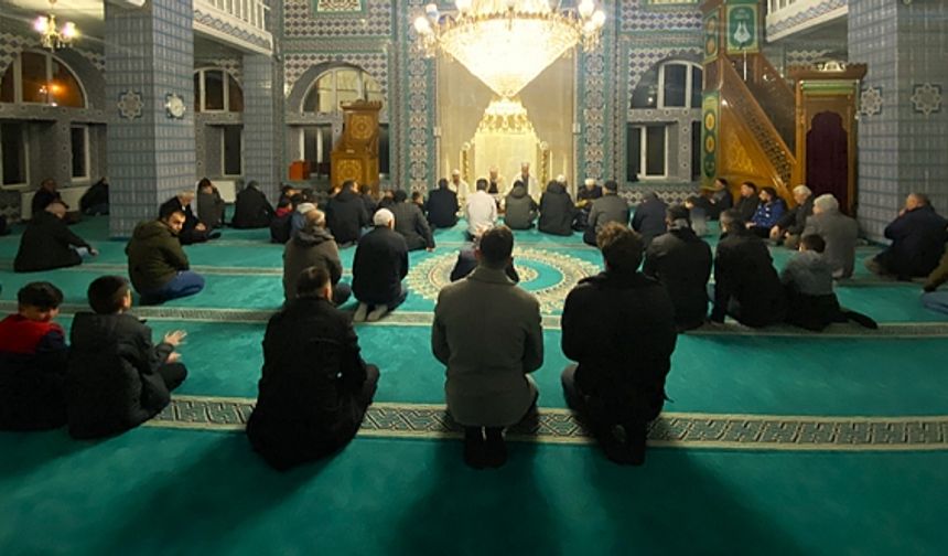 100 rekatlık namazı tamamlayamamak günah mı?
