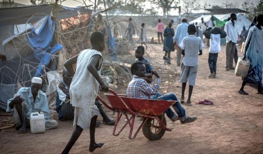 Sudanlı 1200 çocuk açlıktan öldü