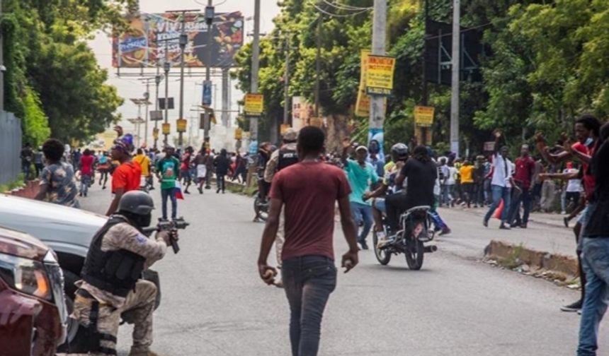 Haiti'de kıyım yaşanıyor