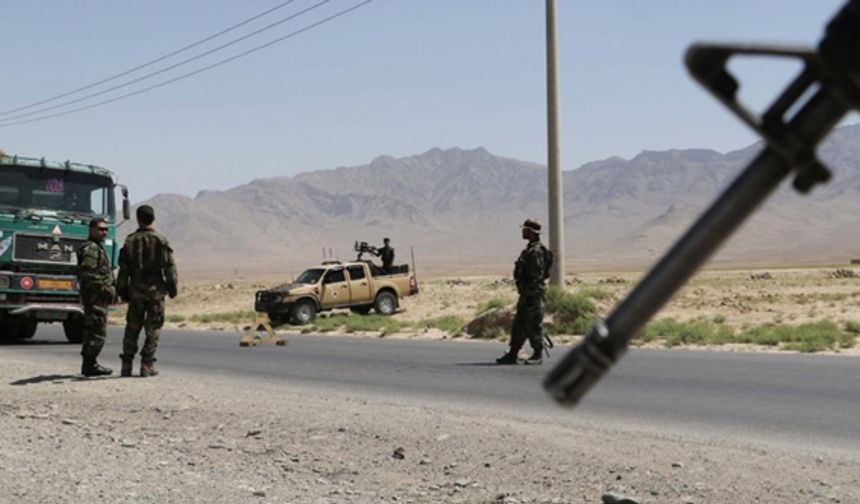Sovyet askerlerin Afganistan şarkılarıyla savaşa dair