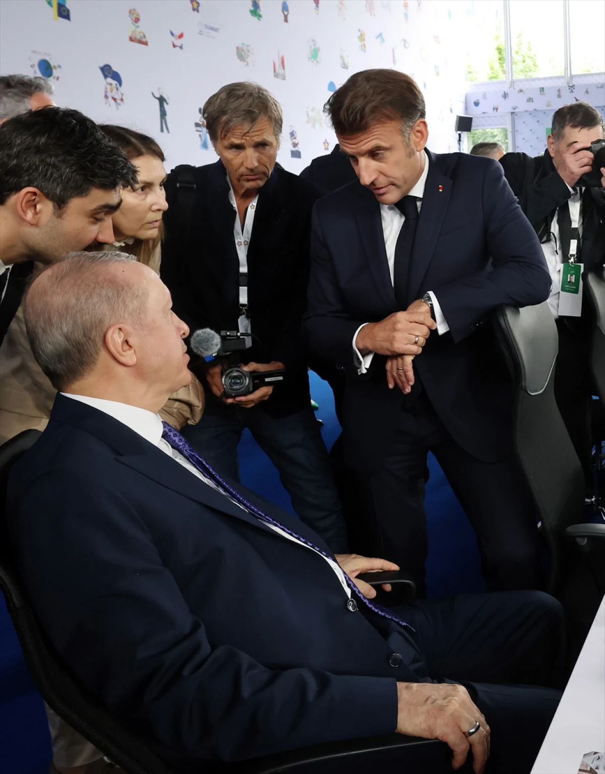 Erdoğan Macron 44