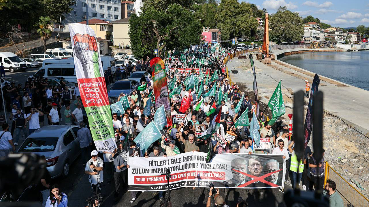 İstanbul’da On Binler Gazze’ye Destek Için A B D Konsolosluğu’na Yürüdü (11)