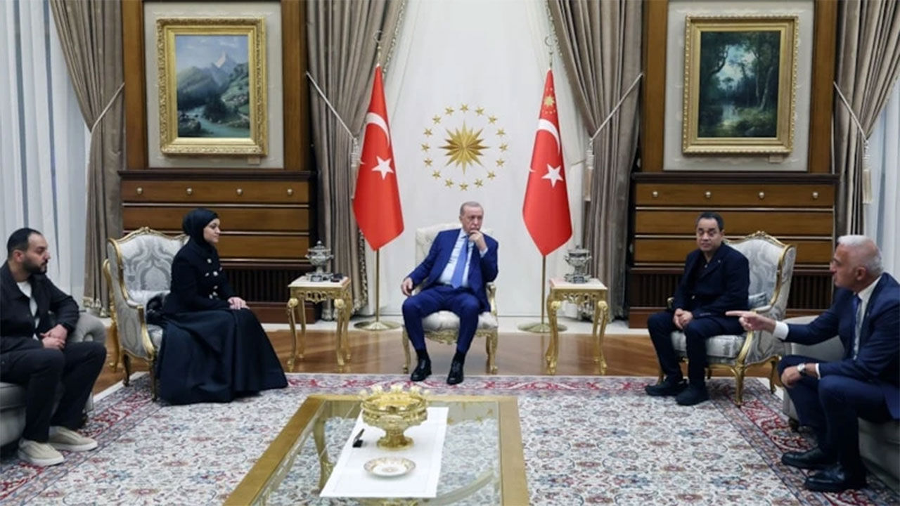 Hind Receb (3)
